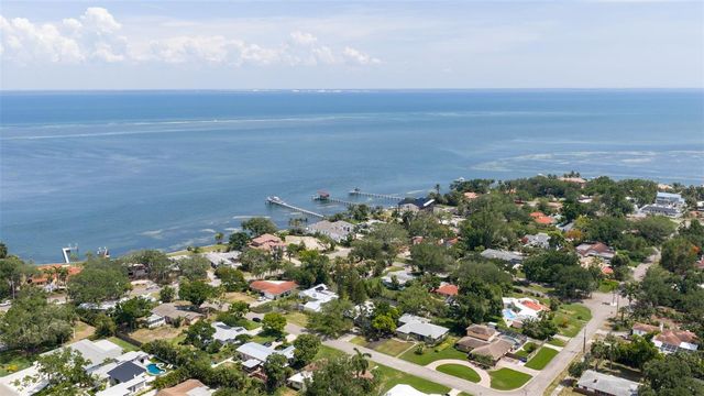 120 59TH AVENUE S, St Petersburg, FL 33705