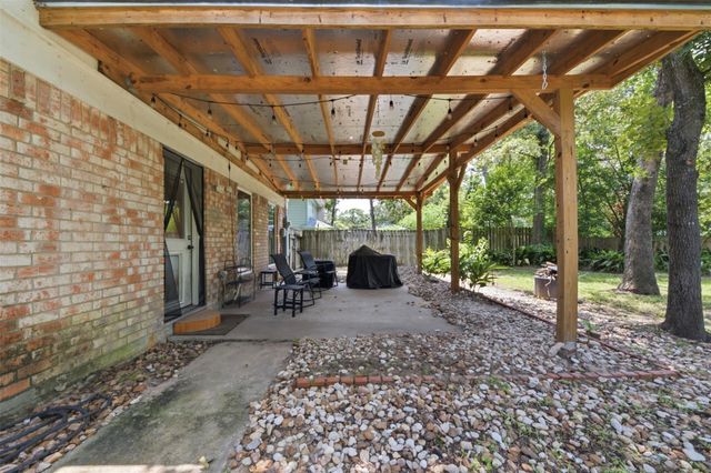 710 Glen Haven Drive, Conroe, TX 77385