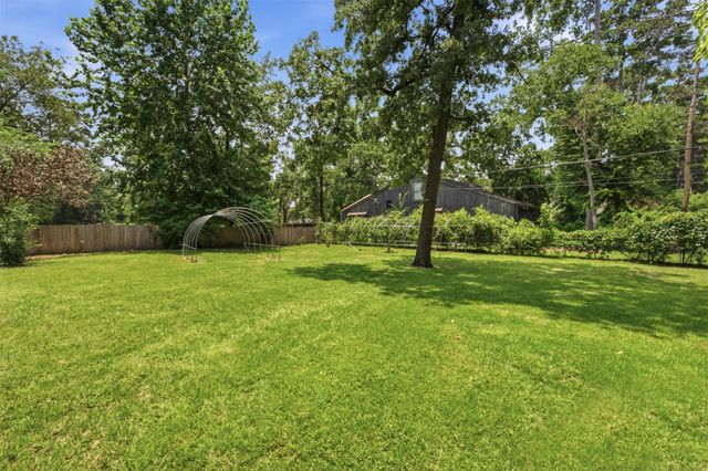 710 Glen Haven Drive, Conroe, TX 77385