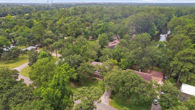 710 Glen Haven Drive, Conroe, TX 77385