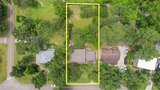 710 Glen Haven Drive, Conroe, TX 77385