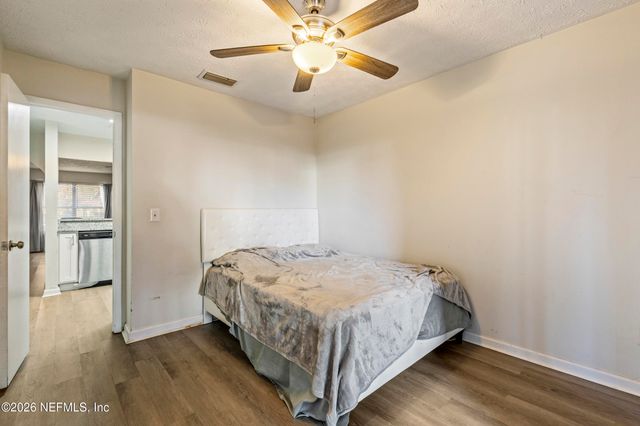 4955 N KNIGHTSBRIDGE Circle N, Jacksonville, FL 32244