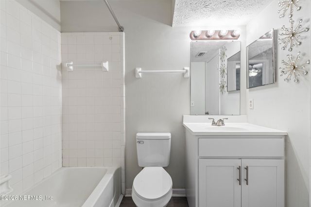 4955 N KNIGHTSBRIDGE Circle N, Jacksonville, FL 32244