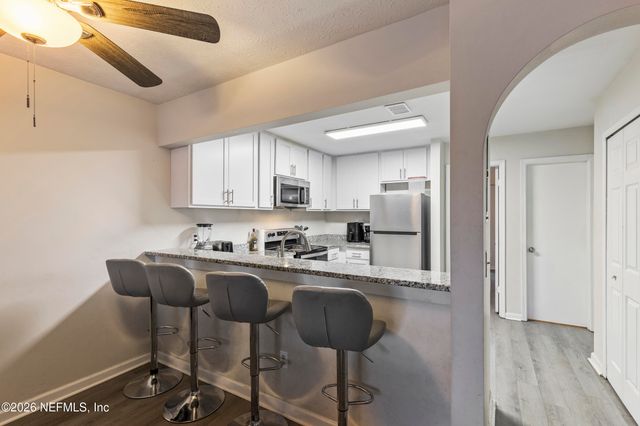 4955 N KNIGHTSBRIDGE Circle N, Jacksonville, FL 32244