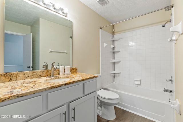 4955 N KNIGHTSBRIDGE Circle N, Jacksonville, FL 32244