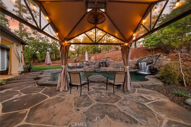 5772 Acorn Ridge Drive, Paradise, CA 95969