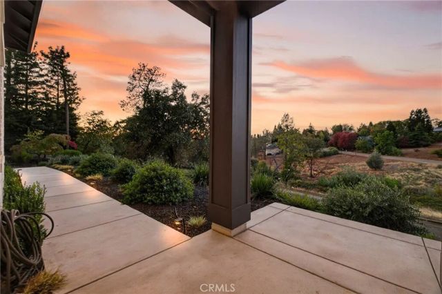 5772 Acorn Ridge Drive, Paradise, CA 95969