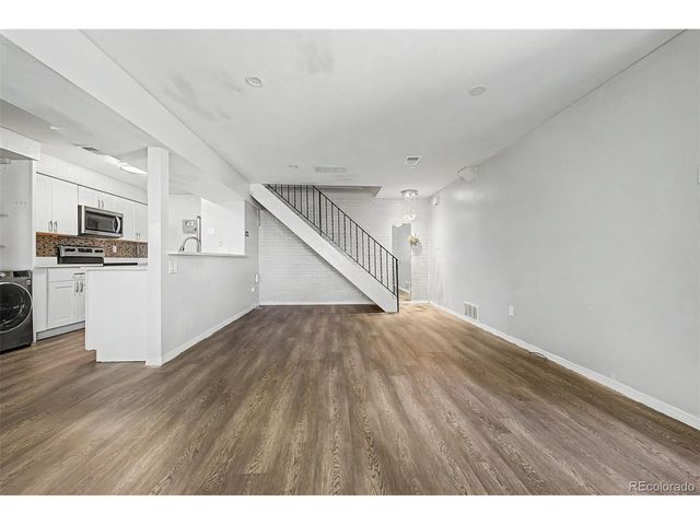 1182 S Eagle Cir B, Aurora, CO 80012