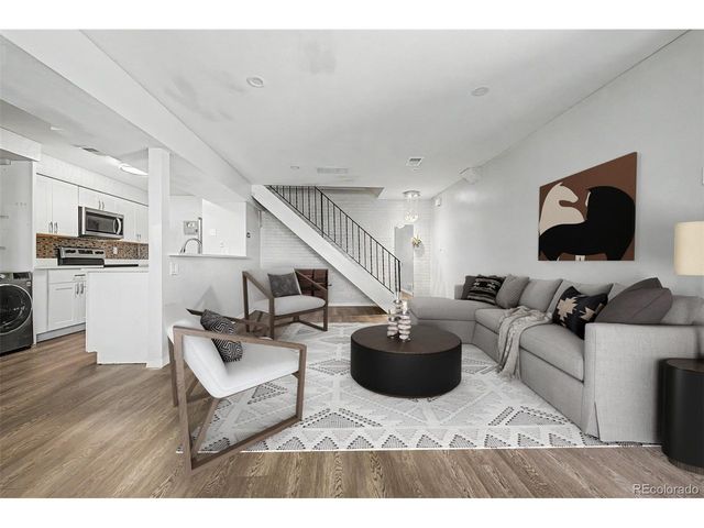 1182 S Eagle Cir B, Aurora, CO 80012