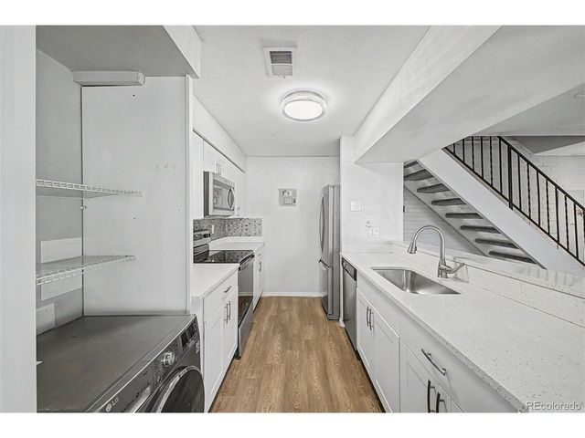 1182 S Eagle Cir B, Aurora, CO 80012