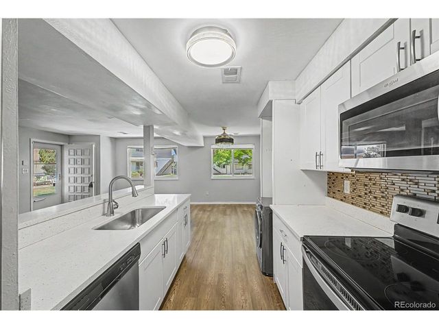1182 S Eagle Cir B, Aurora, CO 80012