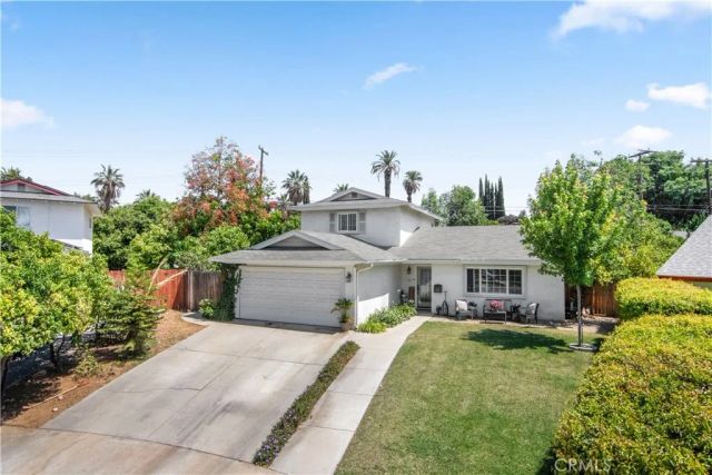 742 Sherwood, Redlands, CA 92373
