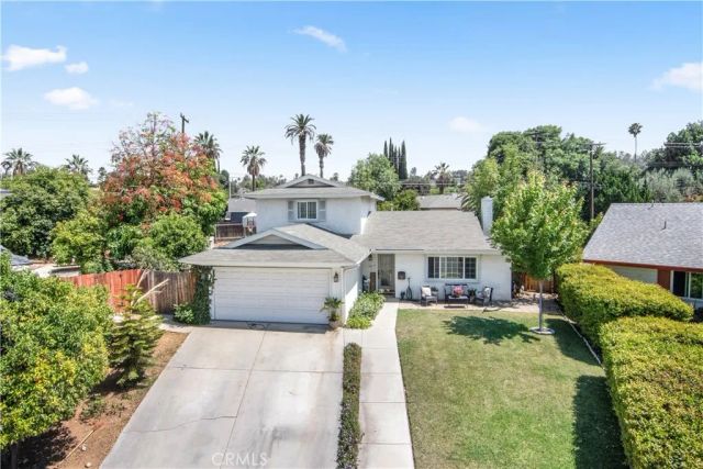 742 Sherwood, Redlands, CA 92373