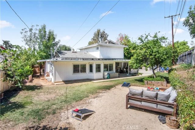 742 Sherwood, Redlands, CA 92373