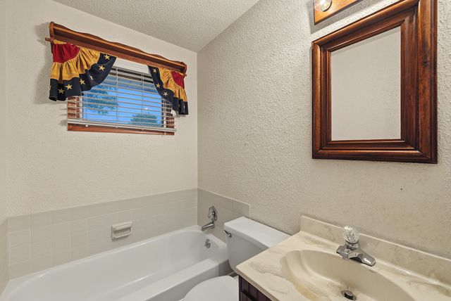114 3rd Street NE, Bondurant, IA 50035