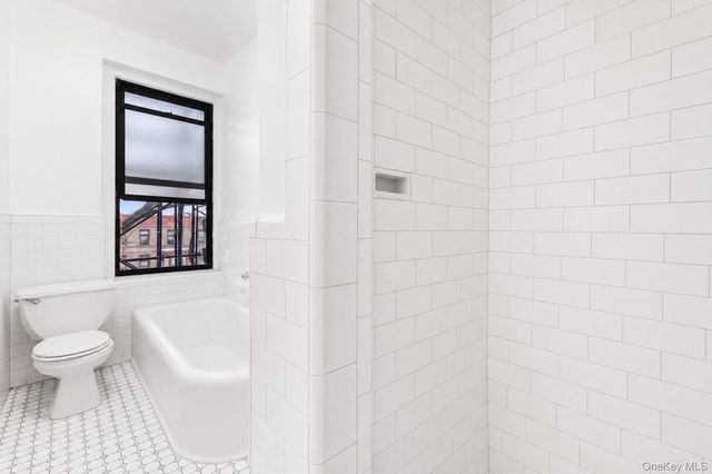850 Saint Marks Avenue 4, Brooklyn, NY 11213