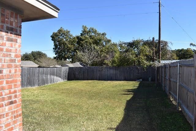 752 Stribling Circle, Azle, TX 76020