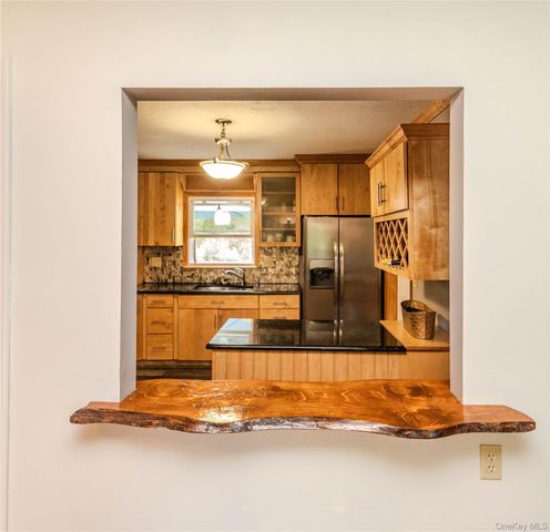 1633 Salt Point Turnpike, Pleasant Valley, NY 12569