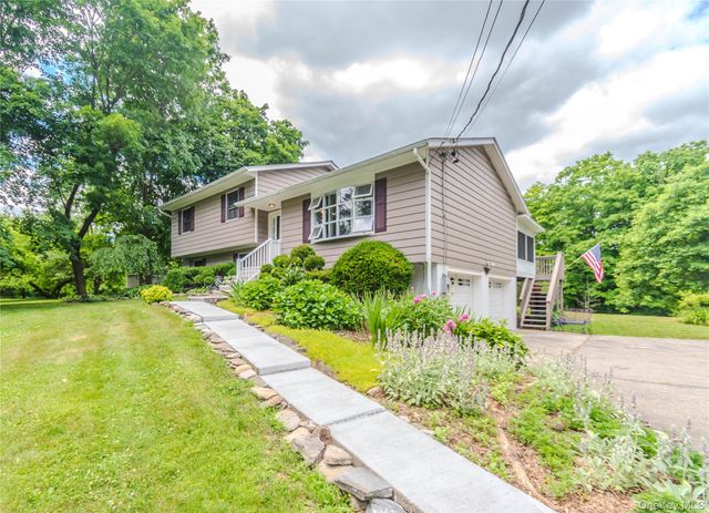 1633 Salt Point Turnpike, Pleasant Valley, NY 12569