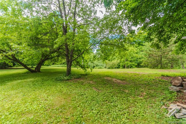 1633 Salt Point Turnpike, Pleasant Valley, NY 12569