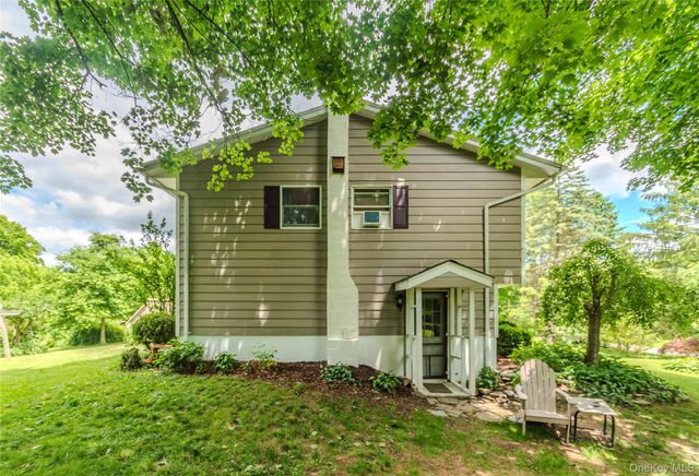 1633 Salt Point Turnpike, Pleasant Valley, NY 12569