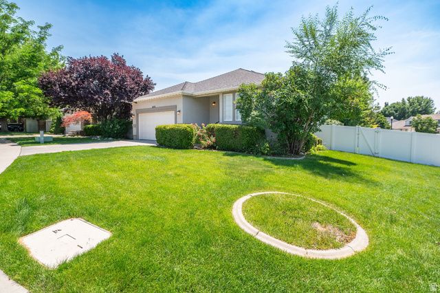 1608 N ST ANDREWS DR, Farmington, UT 84025