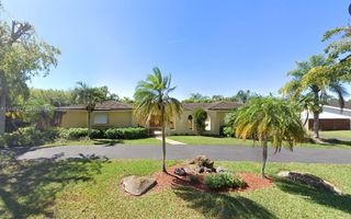 15424 SW 77th Ct, Palmetto Bay, FL 33157