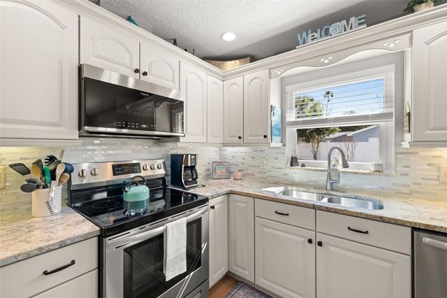 11780 129TH TERRACE, Seminole, FL 33778