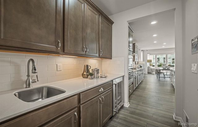 623 Gretchen Lane, Saline, MI 48176