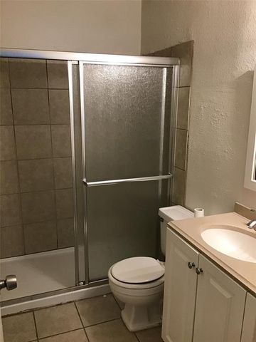 1010 W 23rd ST 9, Austin, TX 78705