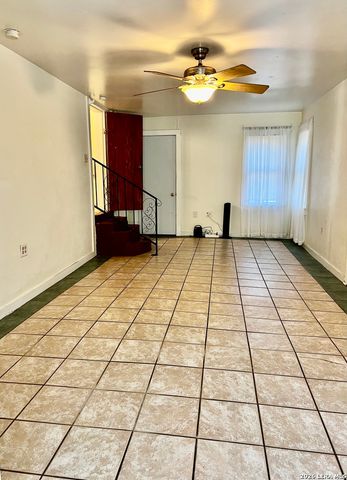 7014 Dorothy Louise Dr, San Antonio, TX 78229