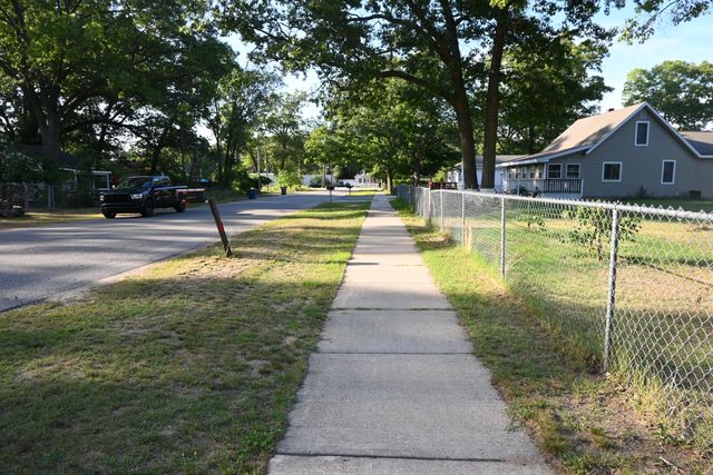 2874 Mc Dermott Street, Norton Shores, MI 49444