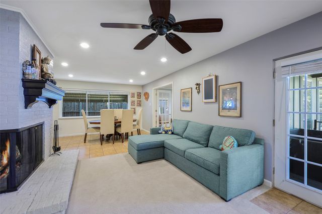 9835 Estate Lane, Dallas, TX 75238