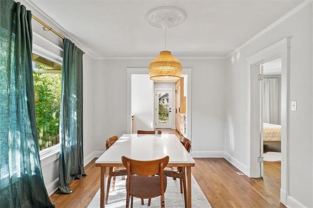 6034 Kenwood Avenue, Kansas City, MO 64110