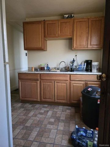 19185 Stotter Street, Detroit, MI 48234