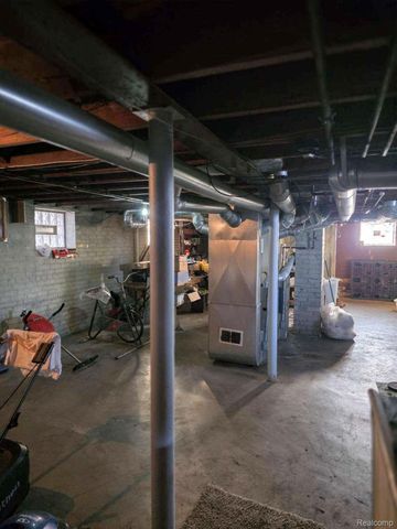 19185 Stotter Street, Detroit, MI 48234