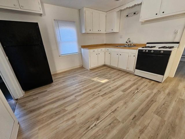 112 W COTTON STREET, Fond Du Lac, WI 54935