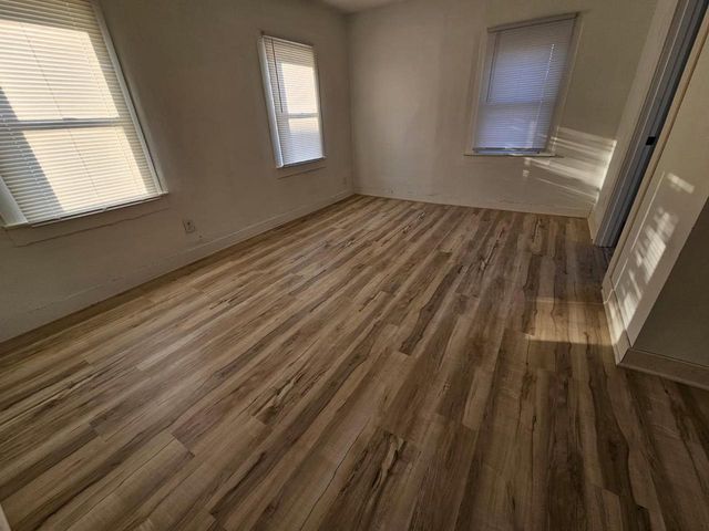 112 W COTTON STREET, Fond Du Lac, WI 54935