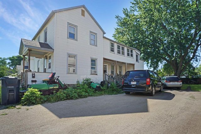 112 W COTTON STREET, Fond Du Lac, WI 54935