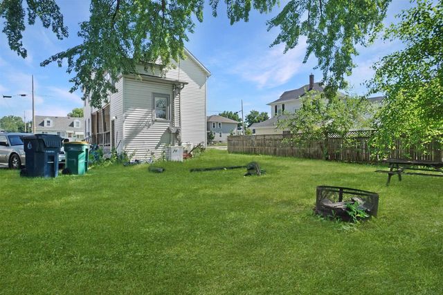 112 W COTTON STREET, Fond Du Lac, WI 54935