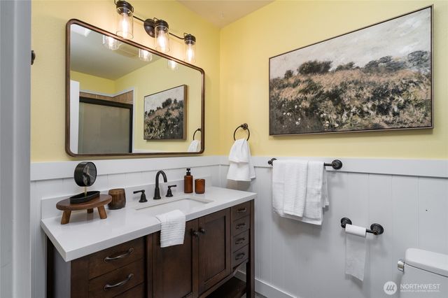 2033 Navy Lane, Oak Harbor, WA 98277