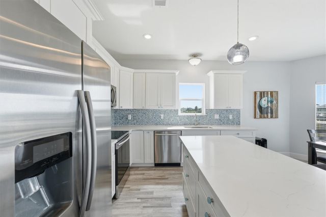 18705 Warrior Road, Galveston, TX 77554