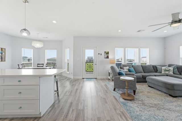 18705 Warrior Road, Galveston, TX 77554