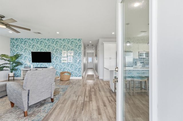 18705 Warrior Road, Galveston, TX 77554