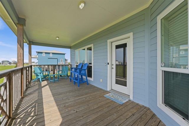 18705 Warrior Road, Galveston, TX 77554