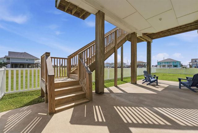 18705 Warrior Road, Galveston, TX 77554