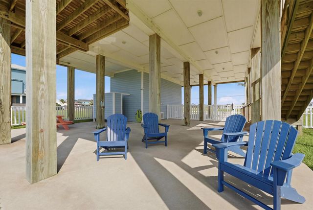 18705 Warrior Road, Galveston, TX 77554