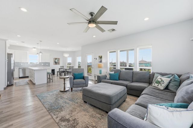 18705 Warrior Road, Galveston, TX 77554