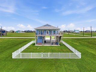 18705 Warrior Road, Galveston, TX 77554