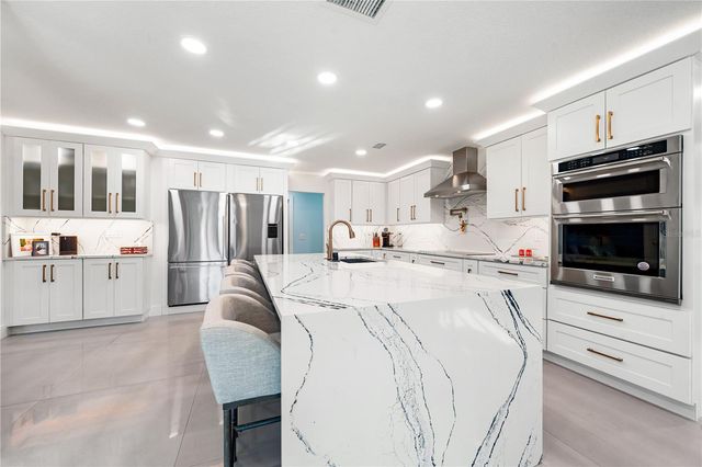 2500 MONTEREY STREET, Sarasota, FL 34231